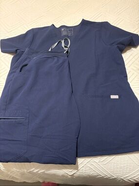 Figs Deep Navy Medical Scrub Top and Drawstring Pants